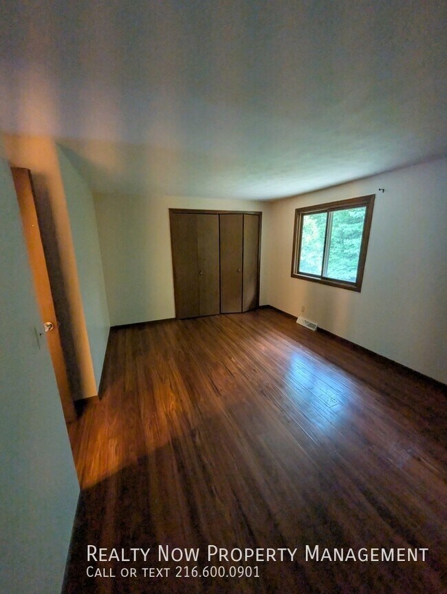 Building Photo - 1387 Belvoir Mews