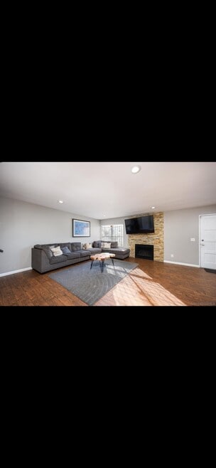 Building Photo - 4403 Benfield Ct