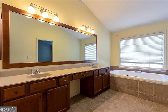 Building Photo - 24 Star Spangled Ln