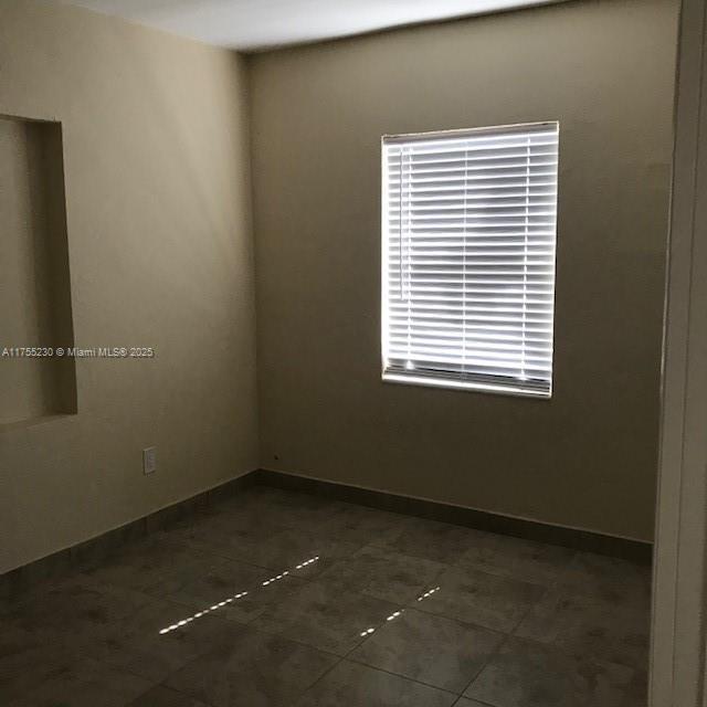 Building Photo - 3 bedroom in North miami Beach FL 33179