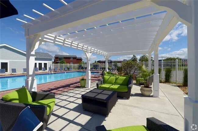 Building Photo - 3 Admiralty Dr