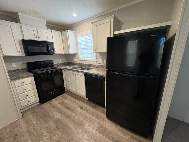 Building Photo - 2397 8 Mile Rd