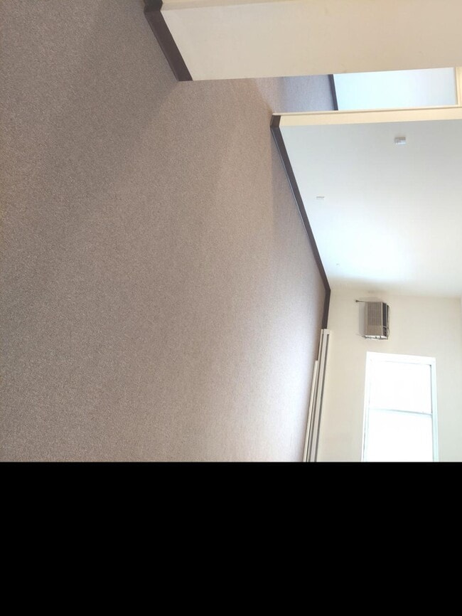 Building Photo - 2 bedroom in Quincy MA 02169