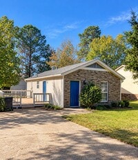 Building Photo - 300 N 40th Ave