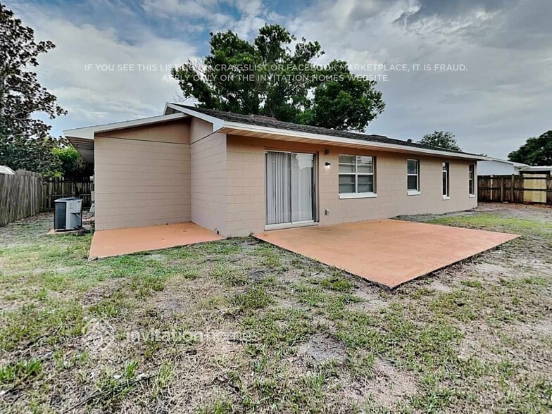 Building Photo - 1420 Guinevere Dr