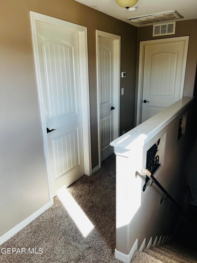 Building Photo - 3904 Hueco Valley Dr