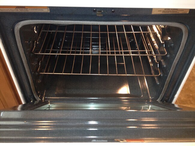 Building Photo - 1956 S G St