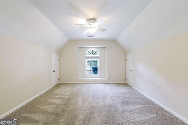 Building Photo - 1167 Druid Walk