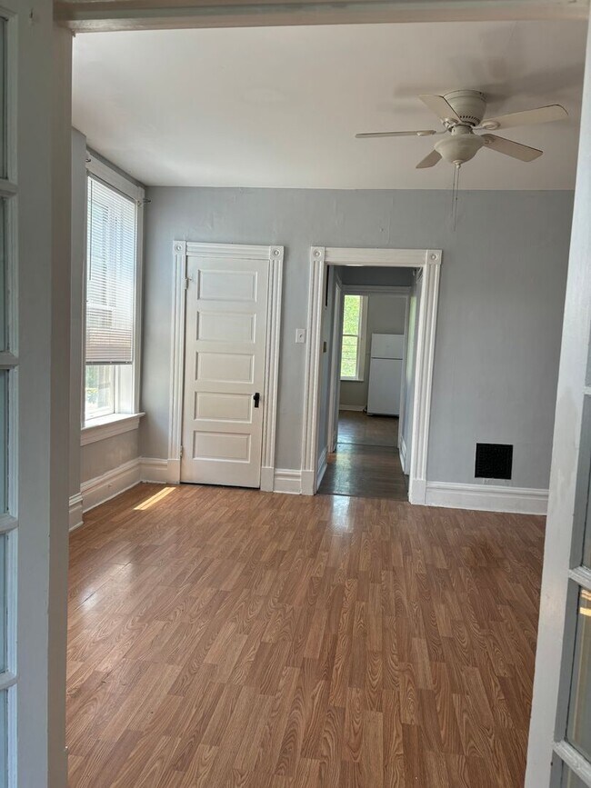 Building Photo - 4531 Louisiana Ave