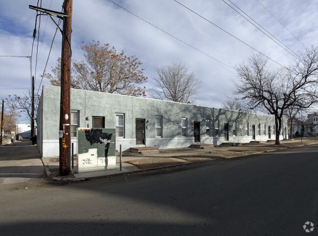 Building Photo - Willow Apartments