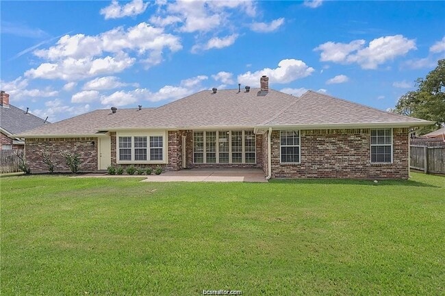 Building Photo - 4709 Shoal Creek Dr