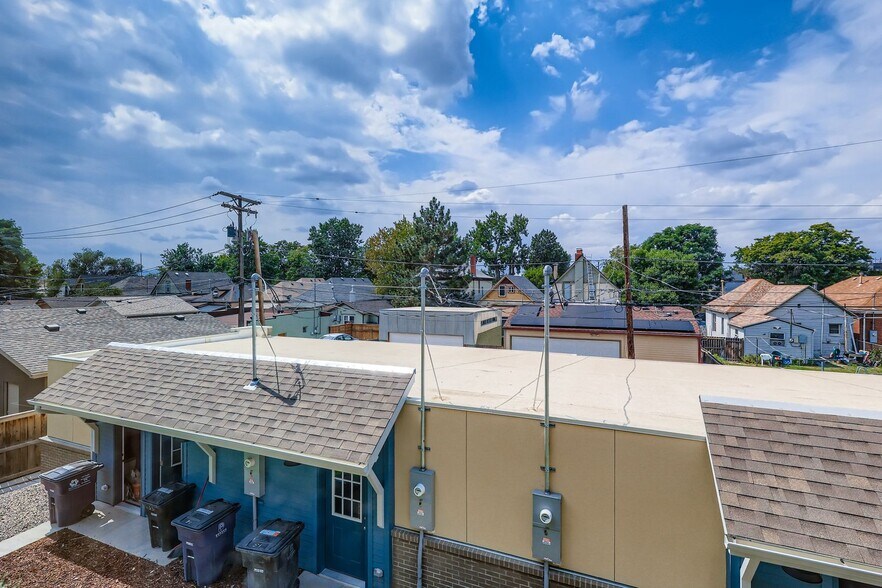 Building Photo - 55 Elati St