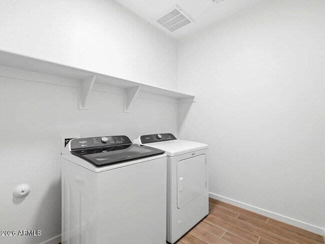 Building Photo - 7760 N 78th Dr