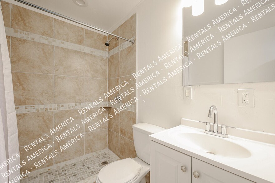 Building Photo - 410 N Ironwood-
