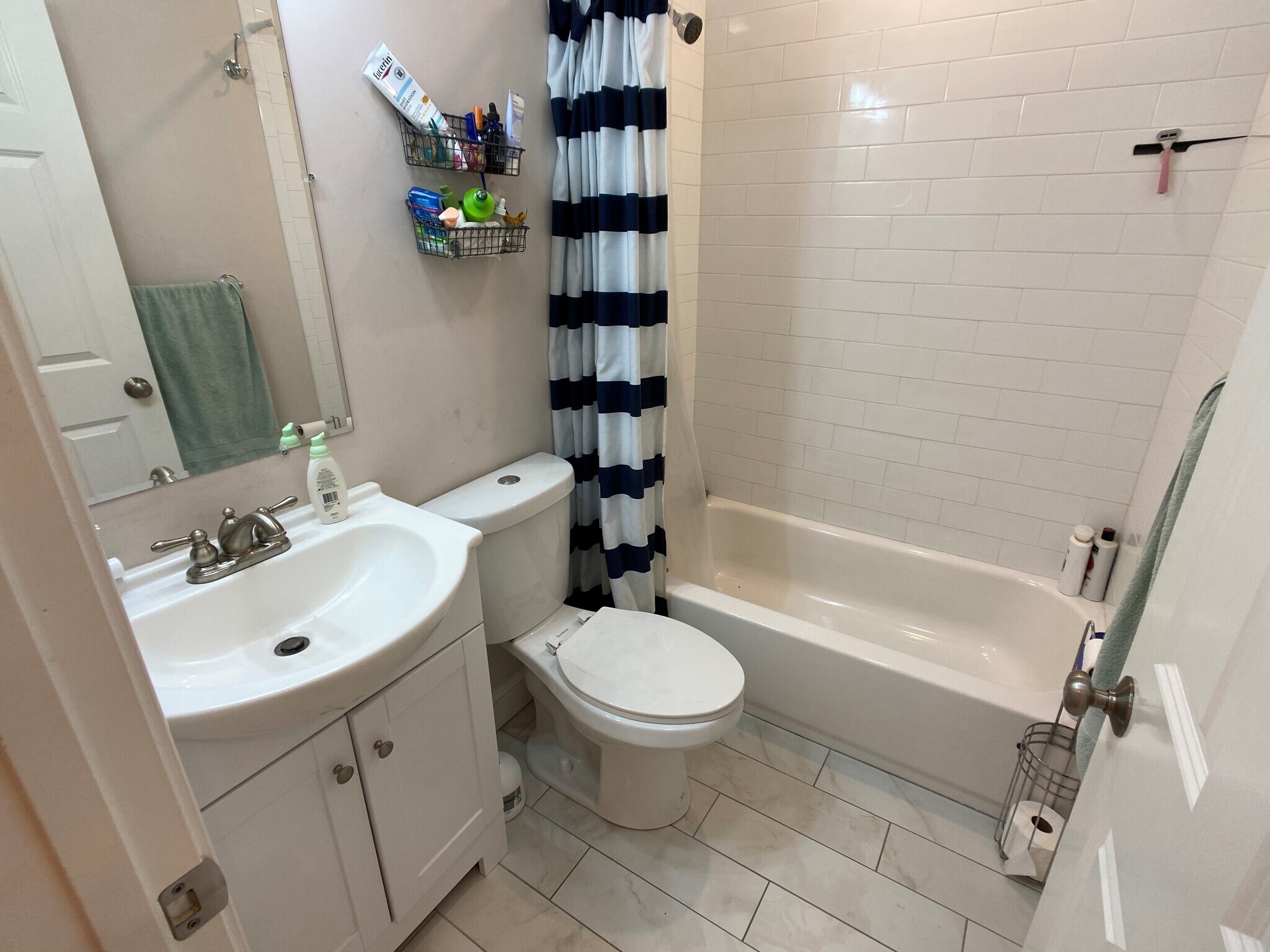 Building Photo - 14 Flint St