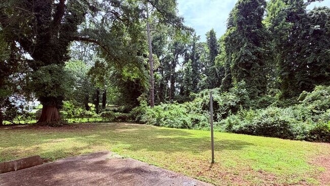 Building Photo - Venetian Hills Hidden Gem! 3 Bed - 2 Bath Near Fort McPherson, Available NOW!