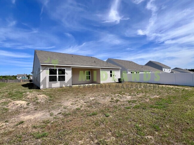 Building Photo - 645 Wild Tulip Ct