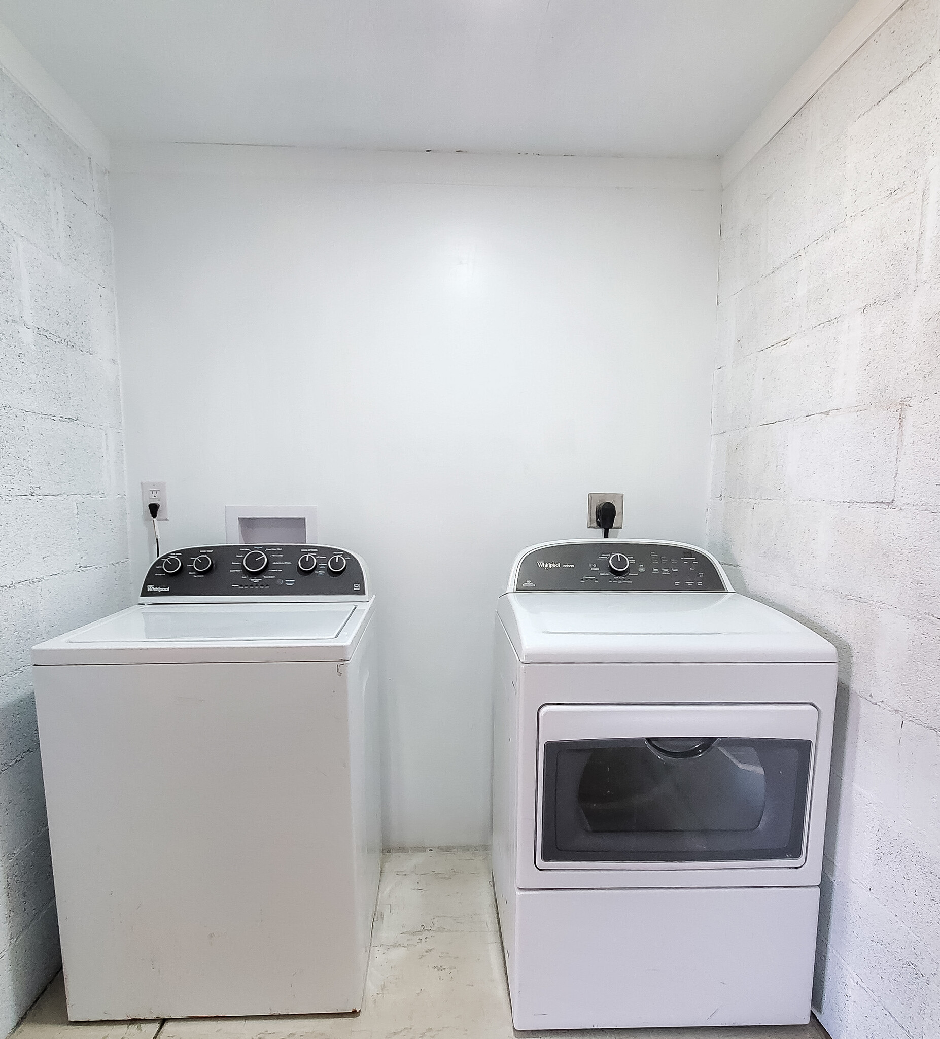 Washer & Dryer Included - 4220 Wayside Ave