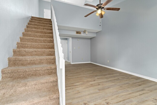 Building Photo - 1176 Oregon Ave