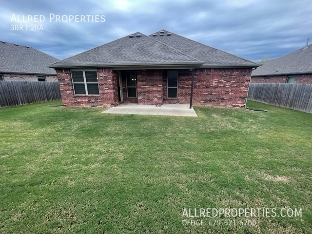 Building Photo - 3556 Country Meadow