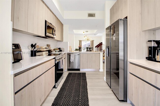 Building Photo - 742 NE 90th St