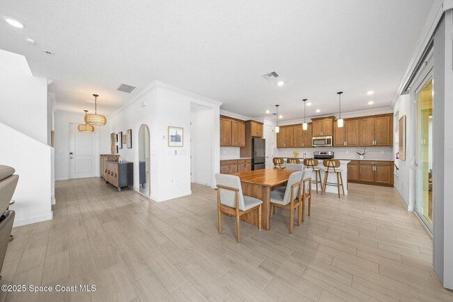 Building Photo - 715 Veridian Cir NW