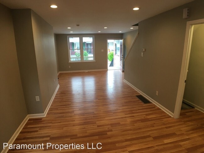 Building Photo - 3 br, 1 bath House - 5841 Montrose St