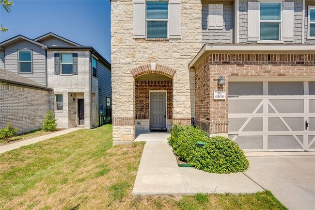 Building Photo - 6508 Carriage Pines Dr