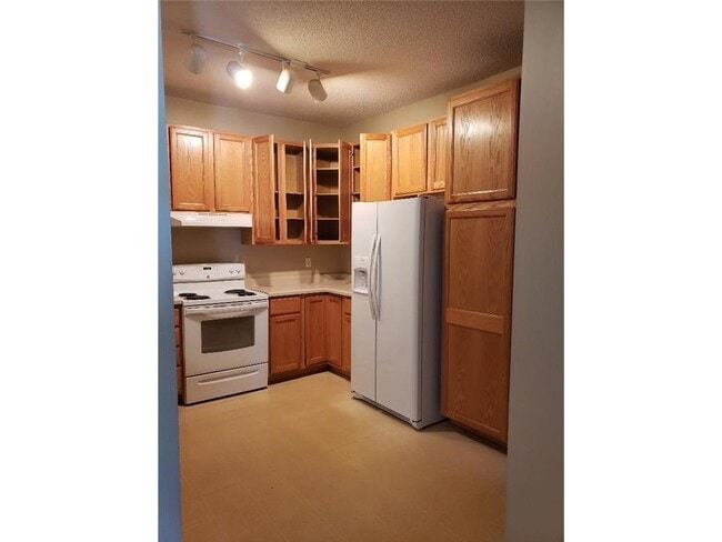 Building Photo - 3183 Juniper Ln