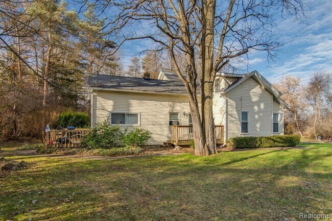 Building Photo - 9798 Mcgregor Rd