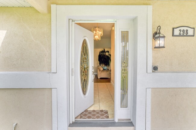 Building Photo - 298 Ventura Rd