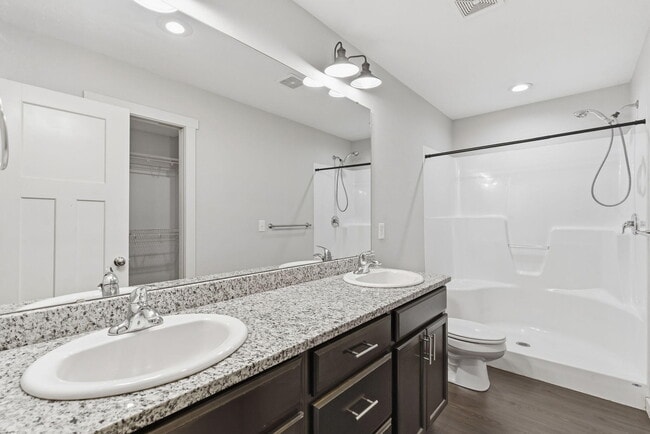 Building Photo - 5910 N 23rd St