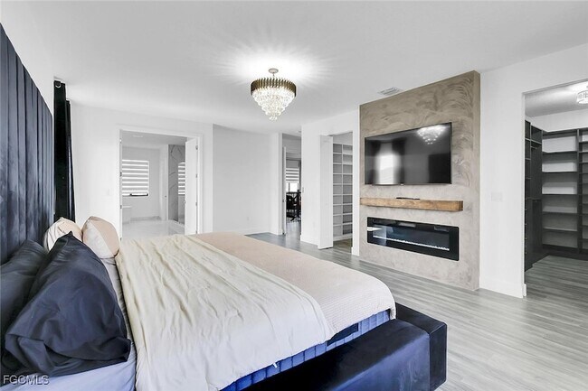 Building Photo - 5316 Marano Dr