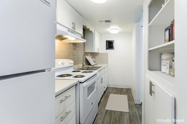 Interior Photo - Palisade Park Aparments