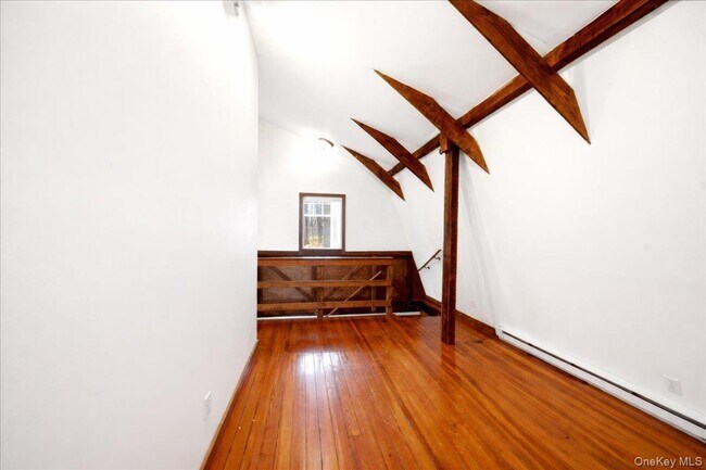 Building Photo - 175 Goldens Bridge Rd