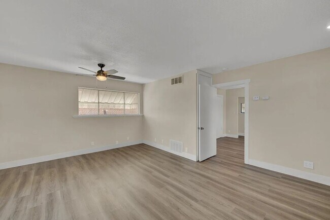 Building Photo - Downtown Vacaville 1Bed/1Bath