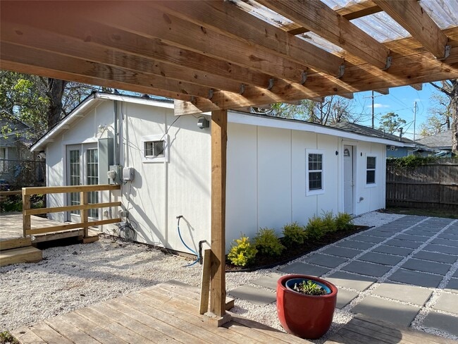 Building Photo - 4109 Edison St