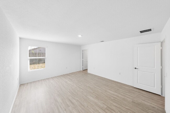 Building Photo - 4546 Glades Wy