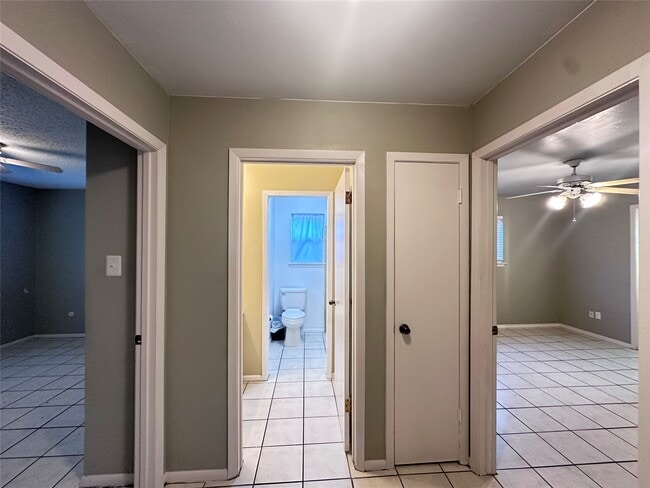 Building Photo - 1713 Mermaid Dr