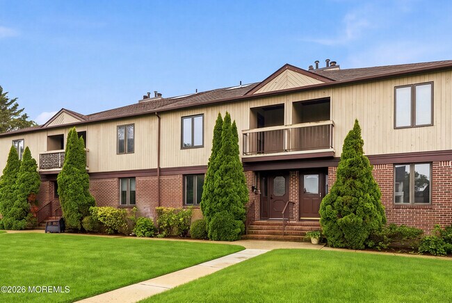 Building Photo - 108 Neptune Ave