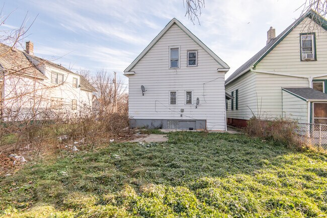 Building Photo - 2917 N 13th St