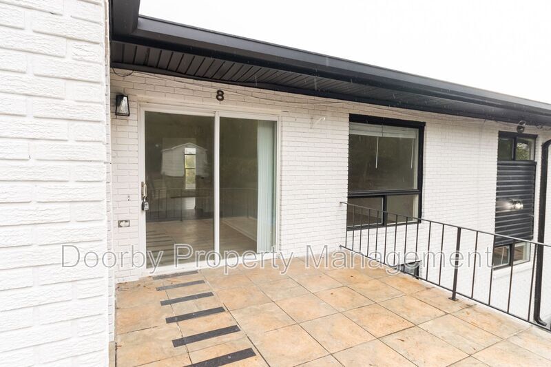 Building Photo - 513 Donaldson Rd