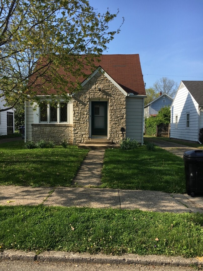 Building Photo - 5 Ohio Ave