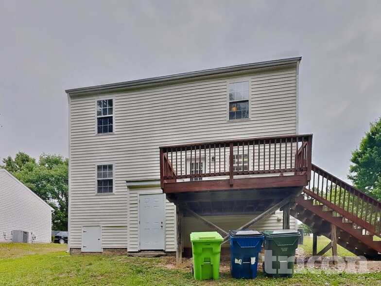 Building Photo - 5808 Brambleton Ave