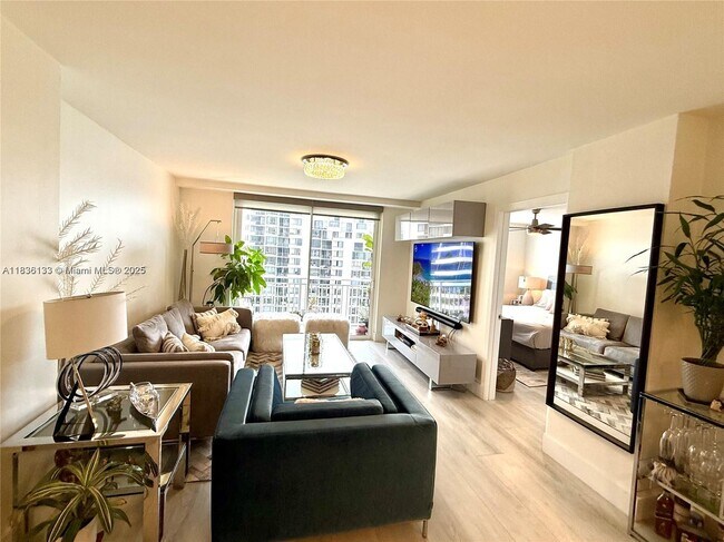 Building Photo - 770 Claughton Island Dr