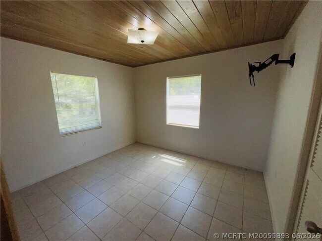 Building Photo - 1406 Citrus Ave