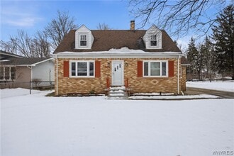 Building Photo - 3667 Fuller Ave