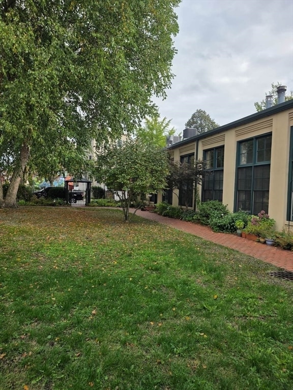 Building Photo - 155 Brookline St