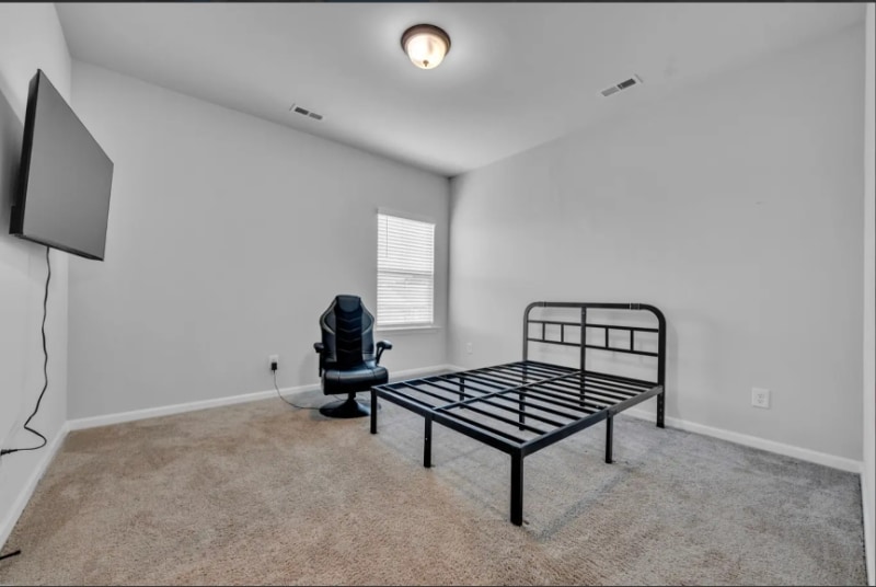 Building Photo - 13905 Hickory Brk Rd