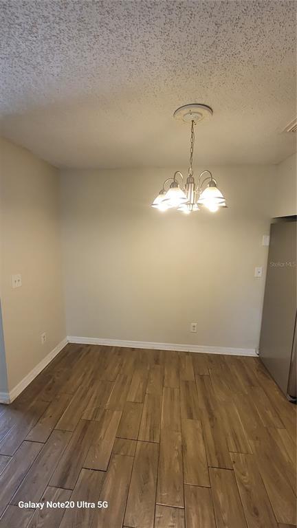 Building Photo - 640 Golden Raintree Pl